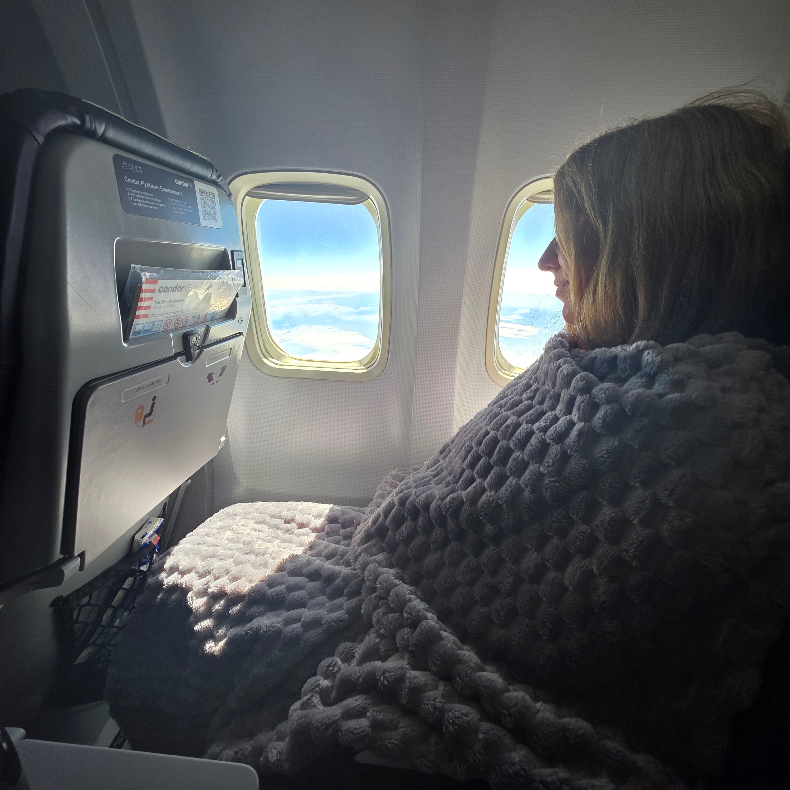 DreamMate 2 in 1 Reisedecke/Kissen